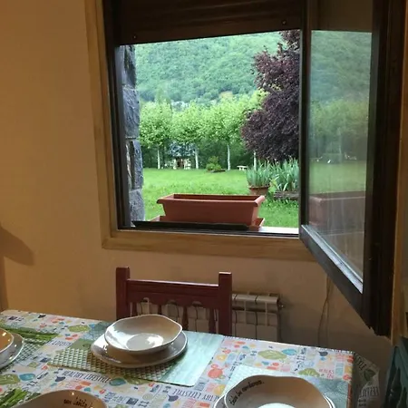 Duplex Con Jardin * Sesué