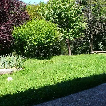 公寓 Duplex Con Jardin Sesué